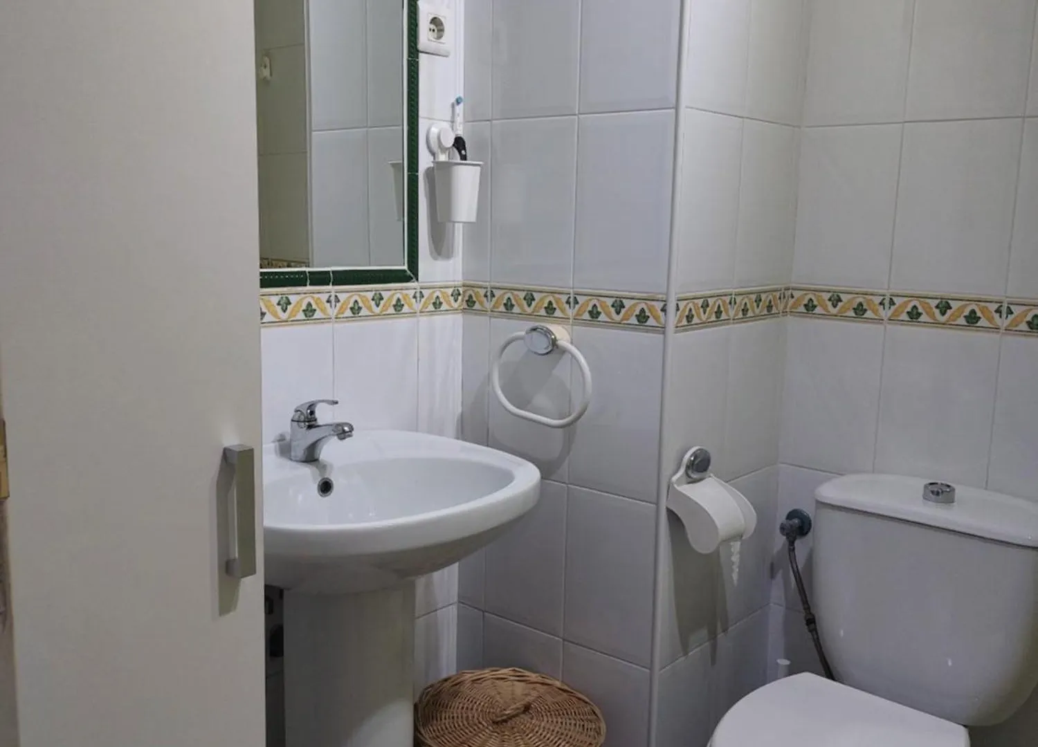 Torremolinos Moderno Apartamento Internet Y Aparcamiento Gratis Apartman